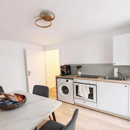 Premium Guesthouse-2 * Munich
