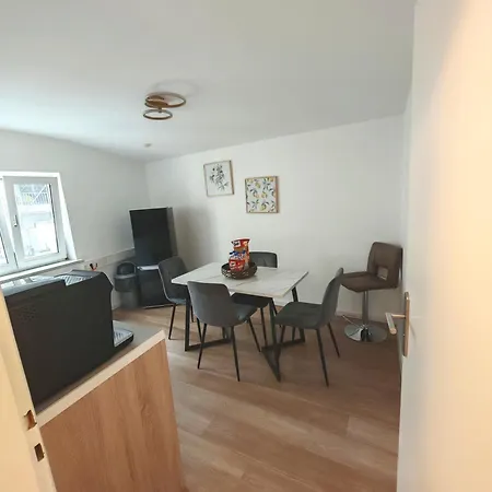 Appartement Premium Guesthouse-2 *