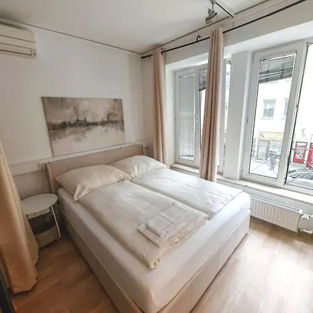 Апартаменты Premium Guesthouse-2 Мюнхен