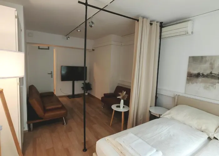 Premium Guesthouse-2 Apartmán *